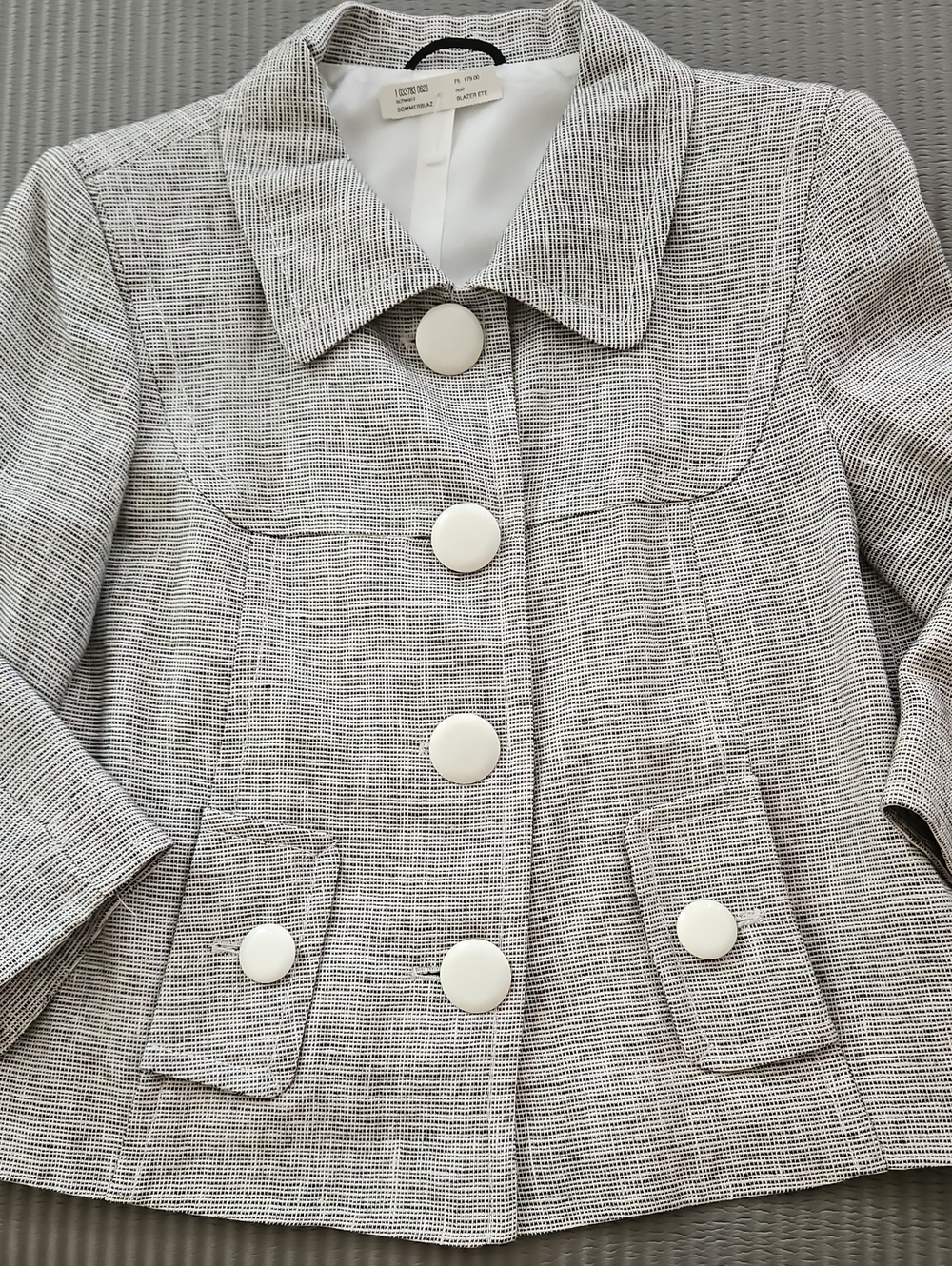 Schwartz Cream & Black Textured Button Jacket